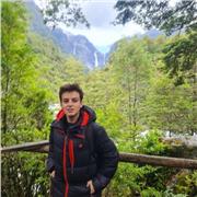 Ingeniero Comercial con mencion en administración